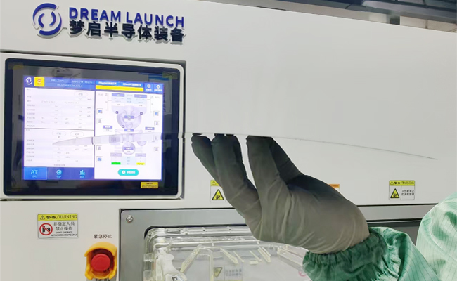 怎樣選擇硅片減薄機(jī)？